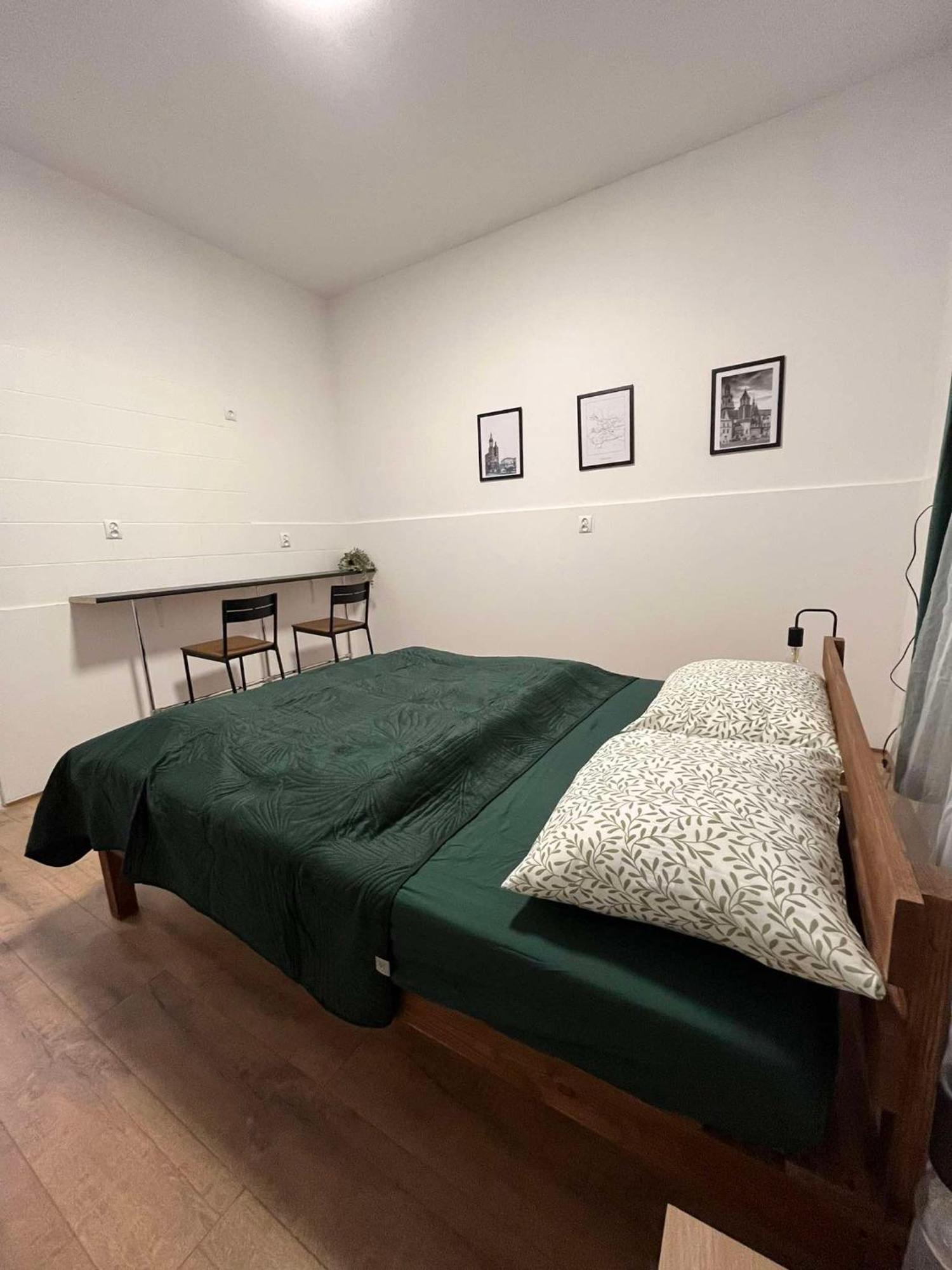Krowoderska Lovely Room Krakow Bagian luar foto